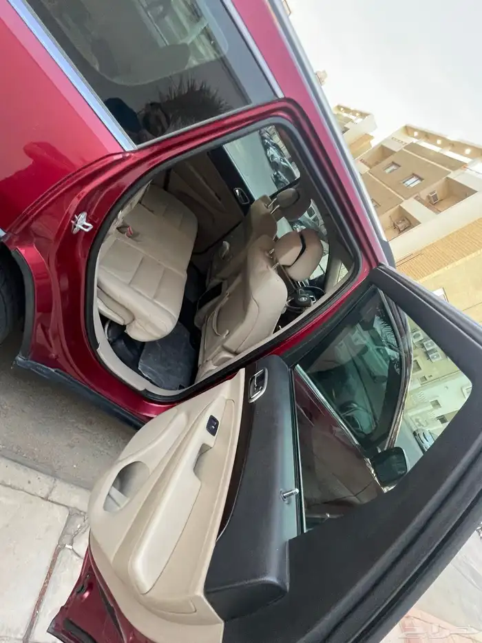 جيب جراند شيروكي 2014 13