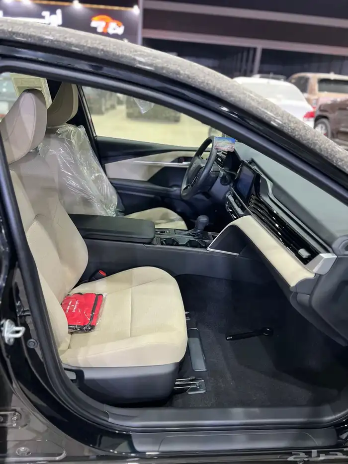 تويوتا كامري 2025 ستاندر سعودي اصفار صادر لوحات 7