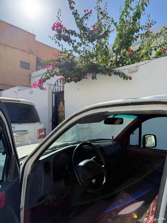 للبيع هيلوكس ديزل بدي رش تجميلي على نضفه فير شرط مكينه شرط 2