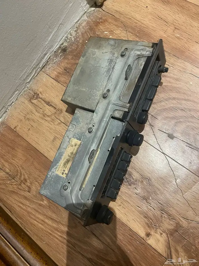 للبيع مسجل و كاست نيسان سيدرك موديل 82 2