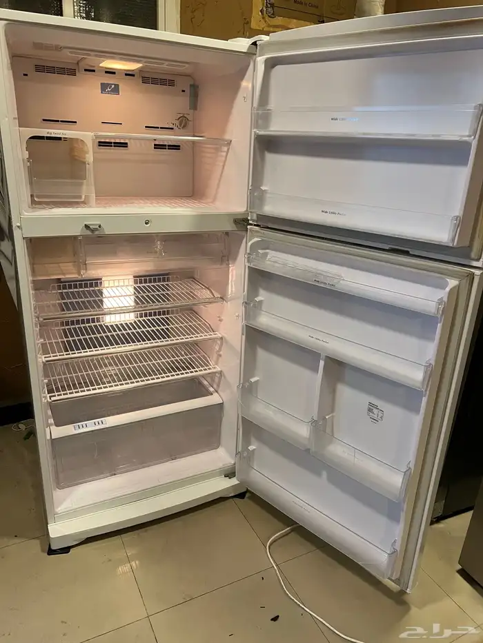 ثلاجة هاتشي استخدام خفيف 23 قدم تبريد ممتاز 1