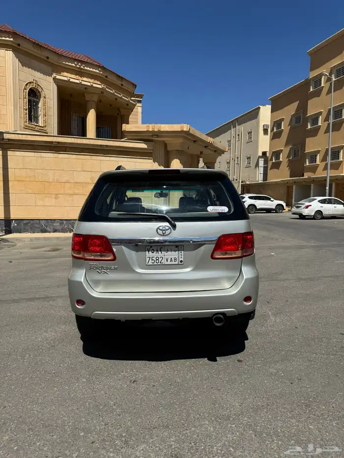 تويوتا فورتشنر2008 11