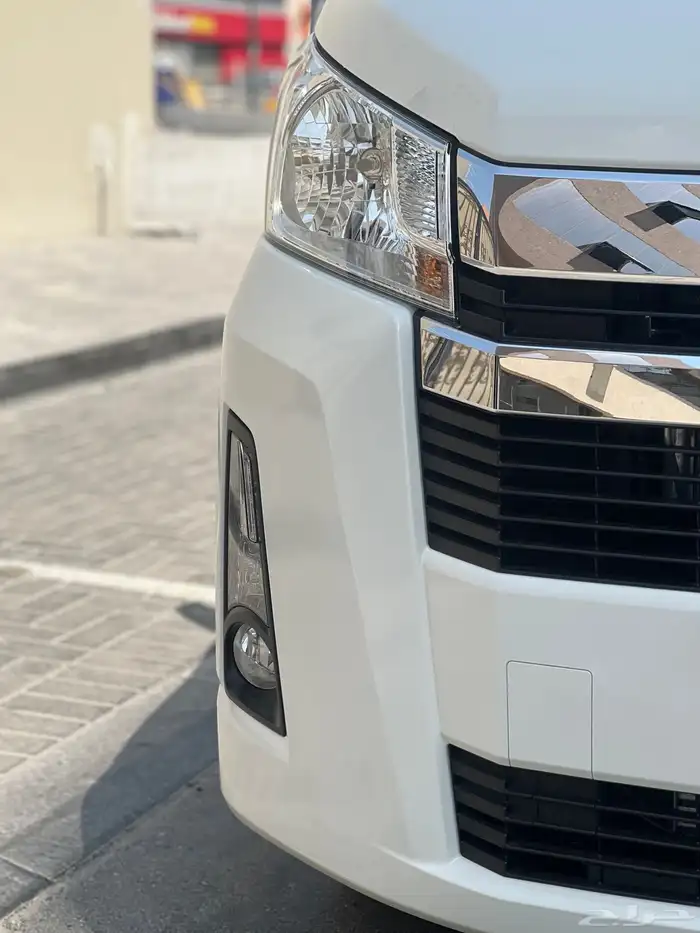 للبيع تويوتا هايس بنزين 4