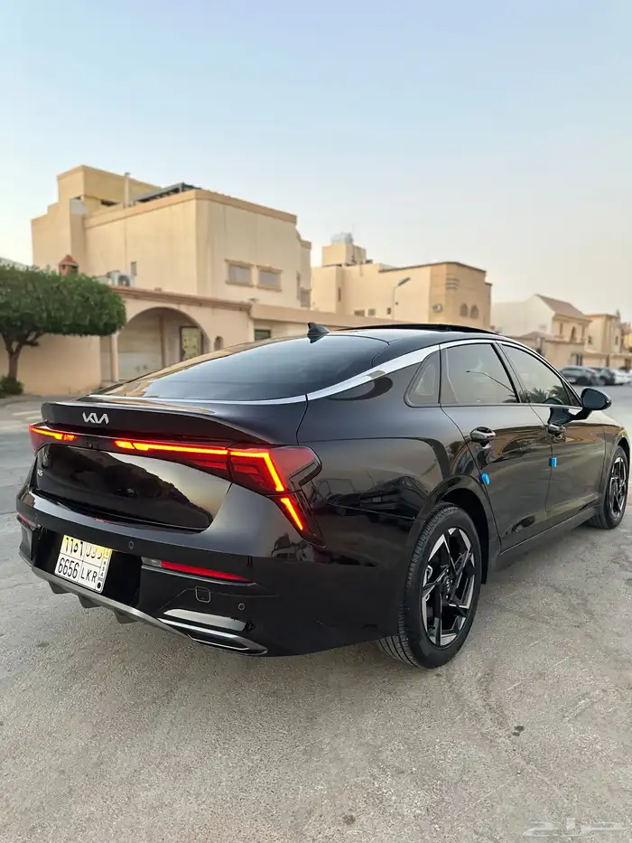 كيا K5 فل كامل 2024 بحالة الوكالة 10