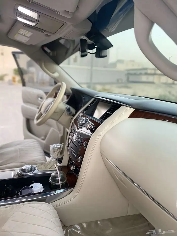 انفينيتي QX80 16