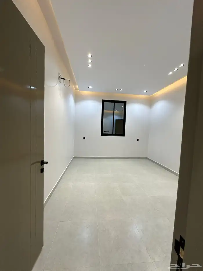 للبيع روف علوي بسعر مناسب خميس مشيط 5