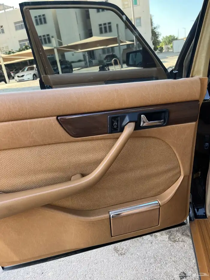 للبيع مرسيدس 1988 sel امريكي 17