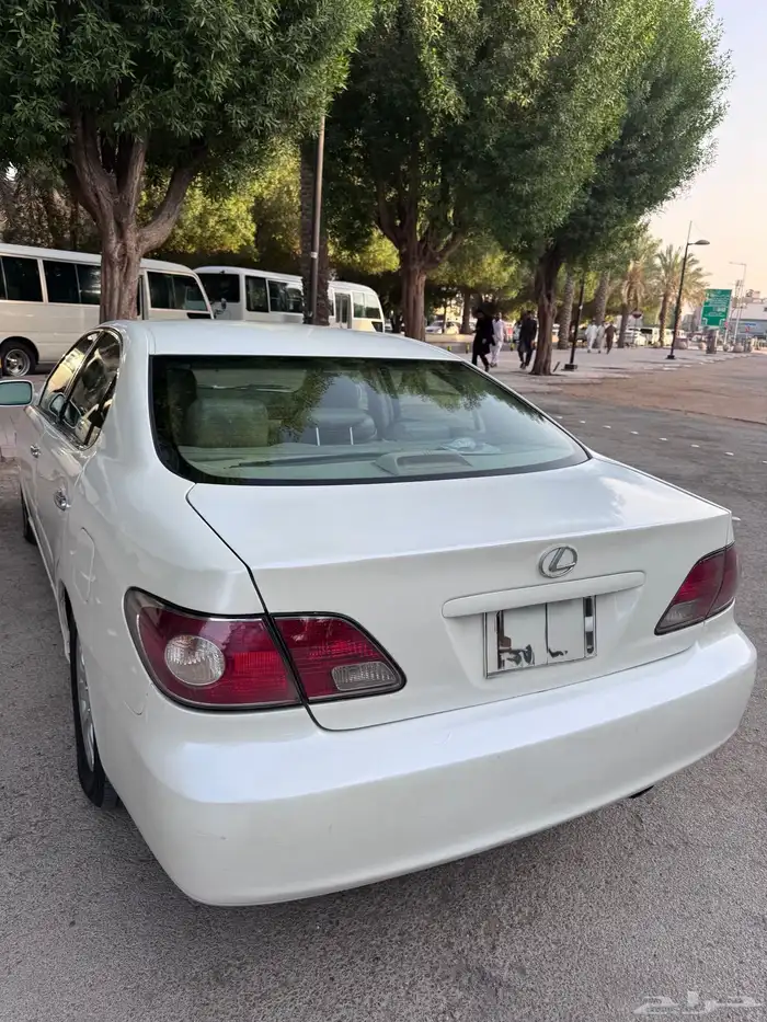 لكزس Es 300 نظيفة جدا  استخدام شخصي 2