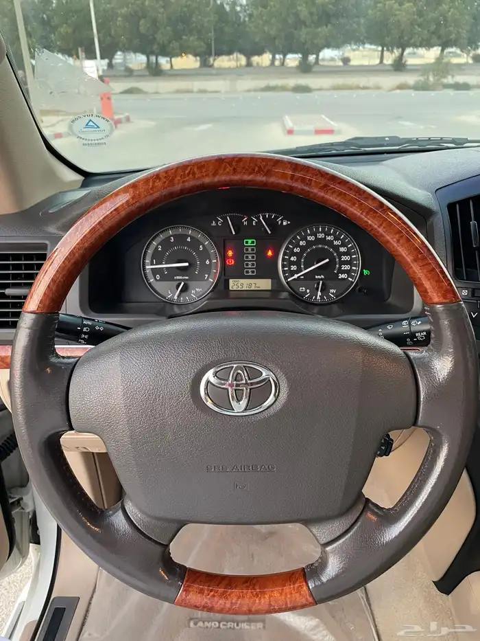 لاندكروزر 2014 GXR 14