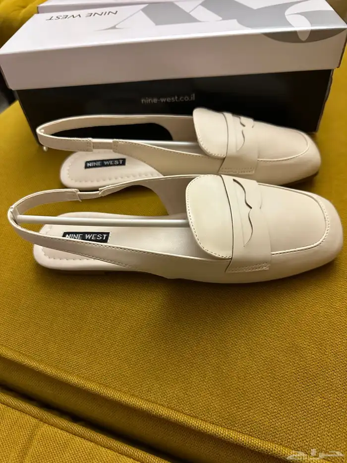 شوزات من ناين ويست جديدة بالكرتون مقاس 38 3