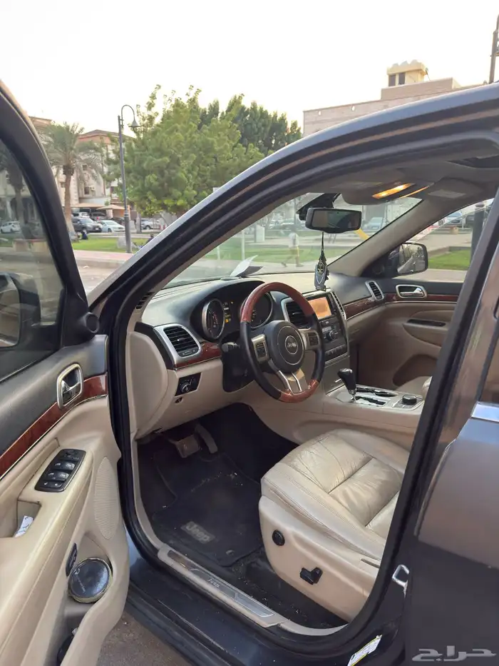 جراند شيروكي 2012 فل كامل 7