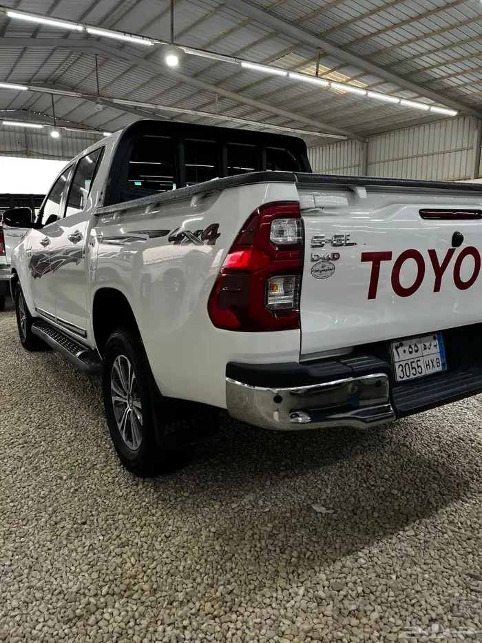 هايلكس ديزل 2023 دبل قير تماتيك 4