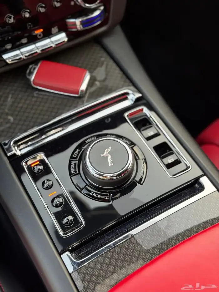 رولزرويس قوست 2023 - بلاك بادج - ضمان وصيانة مجانية 16