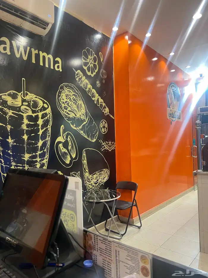 مطعم للبيع موقع مميز وبسعر مغري 2