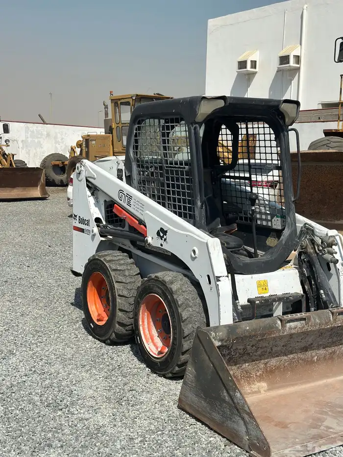 بوبكات مقاس S450 موديل 2018 نظيف جدا 4