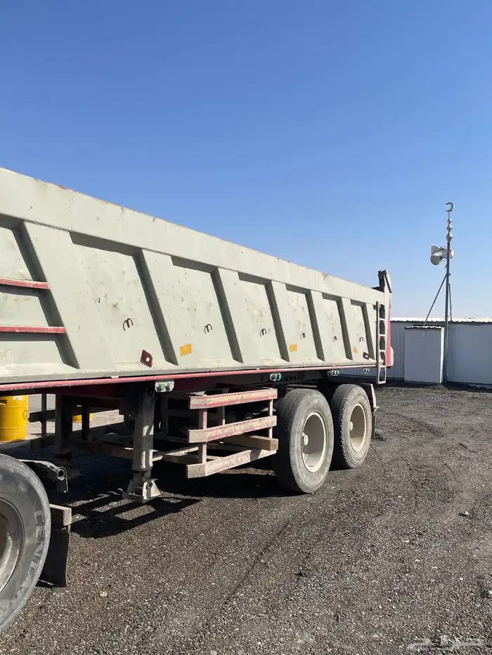 للبيع صندوق 18 متر قاعده 16 2