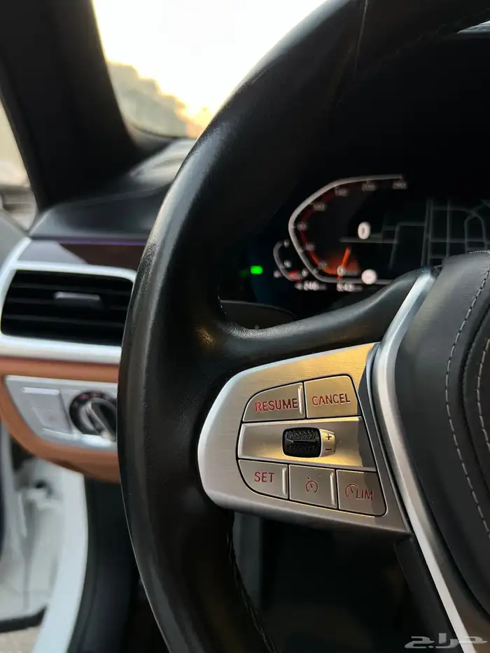 للبيع بي ام دبليو 2021 - 730 li بحالة الجديده 50