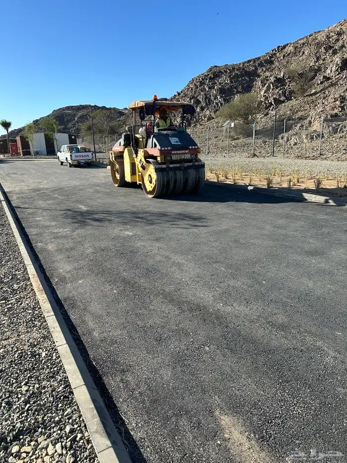 فرادة اسفلت Asphalt Group Paver Machine 6