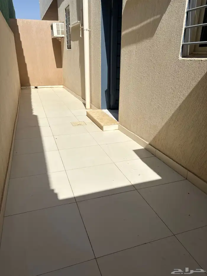 راجع الإعلان 6