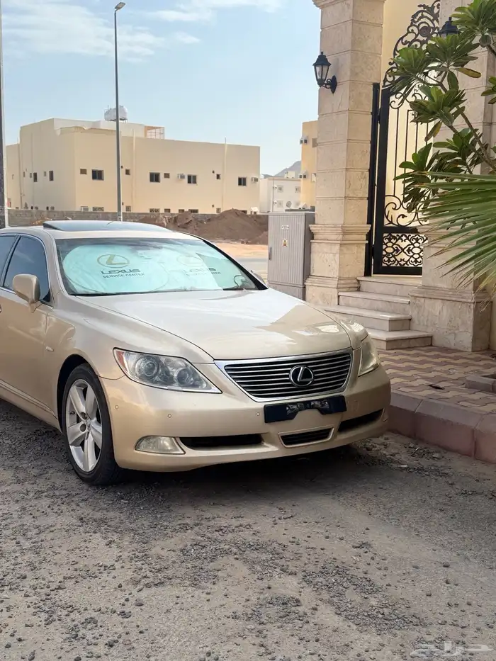 لكزس LS 460 فل كامل 49