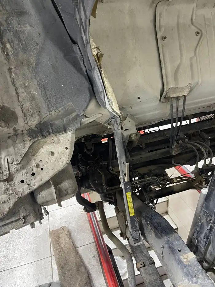 دنا ايسوزو شبه مخزنه موديل 2000 طرمبة كبيره كل شي على الشرط 35