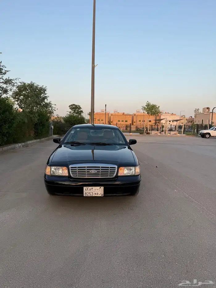 فورد فكتوريا 2011 نظيف جدا 3