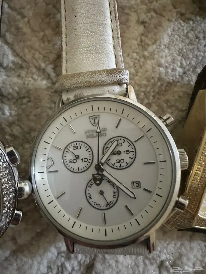 مجموعه ساعات فاخره واصليه وحده منهن الماس للبيع 3