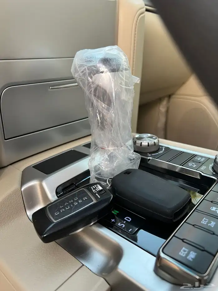 لاند كروزر 2019 GXR سعودي 12