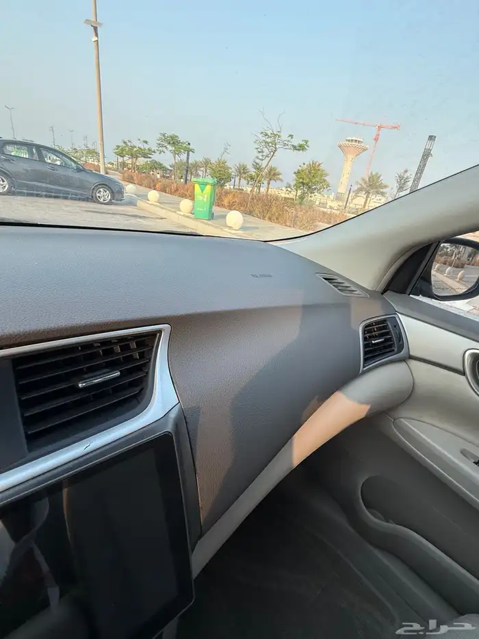 للبيع نيسان سنترا موديل 2020 نظيفه 12