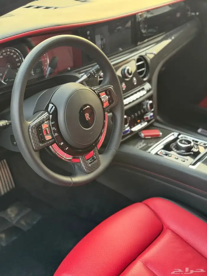 رولزرويس قوست 2023 - بلاك بادج - ضمان وصيانة مجانية 15