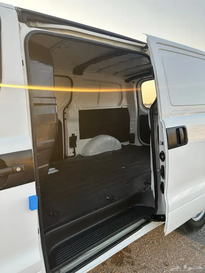 هونداي H1 بضاعه ممشى قليل 6