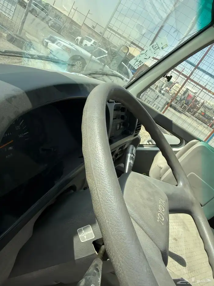 باص كوستر مخزن bus 8