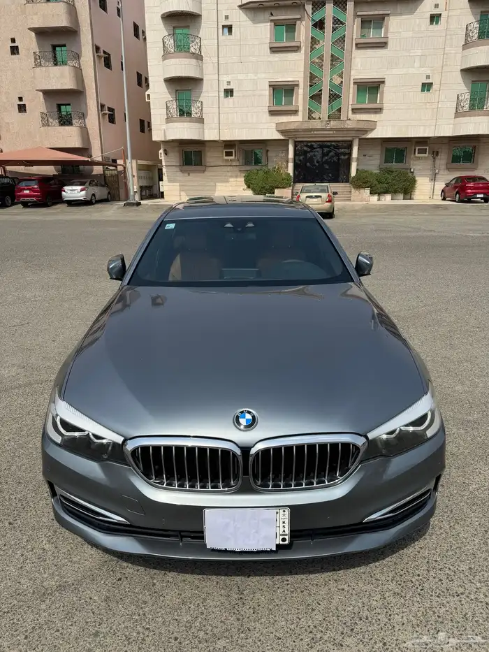 بي ام 530 فل 2017 ماشي 126 الف كيلو قمه في النظافه 26