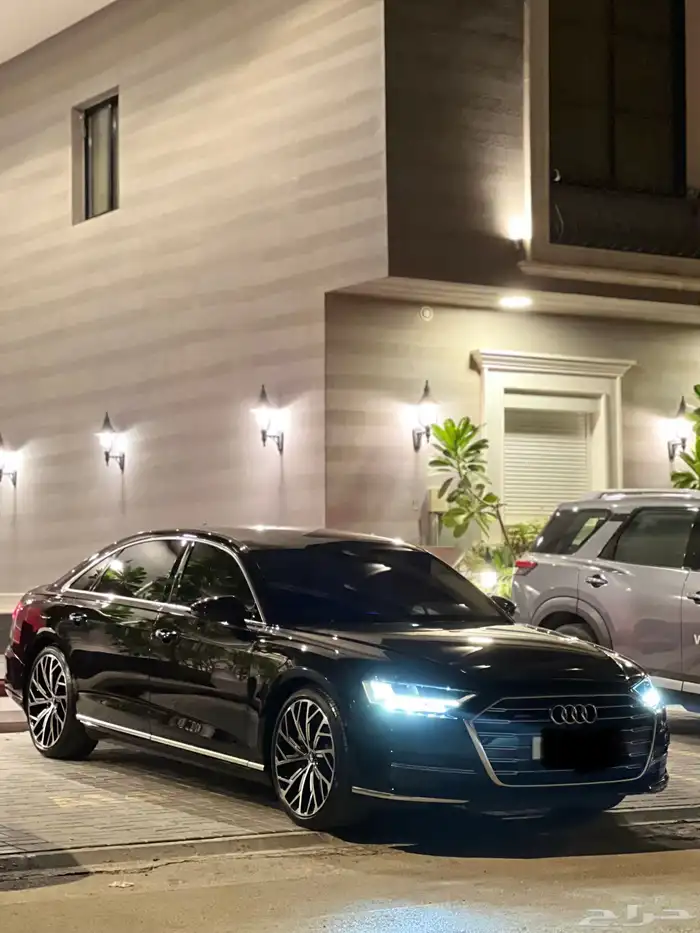 اودي A8L عداد قليل 2020 12