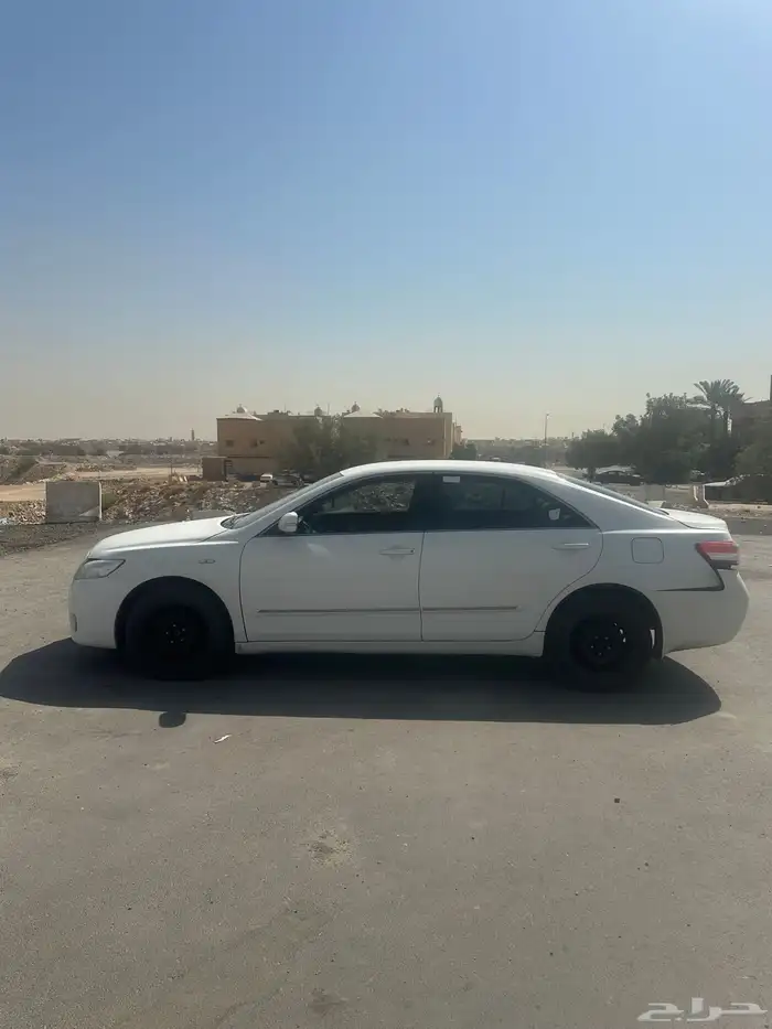 كامري 2010 للبيع او للبدل اكسنت او صني 6