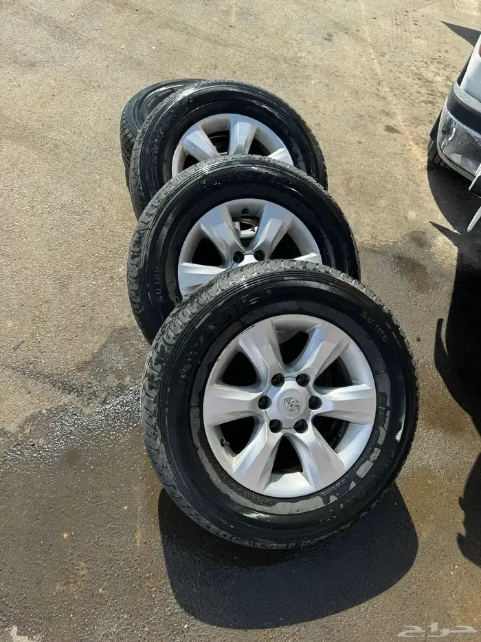 للبيع كفرات هايلكس 2016 0