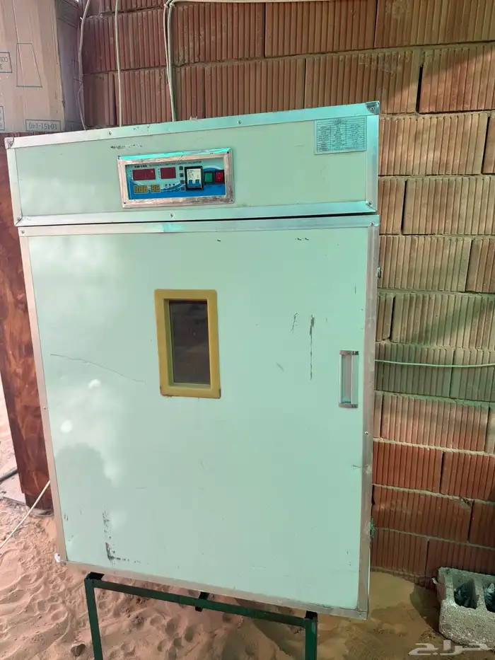 فقاسة للبيع 3