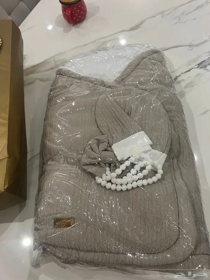 اغراض بيبي   كرسي اكل  فرشة  كرسي سيارة وعربية وكرسي شاور 2