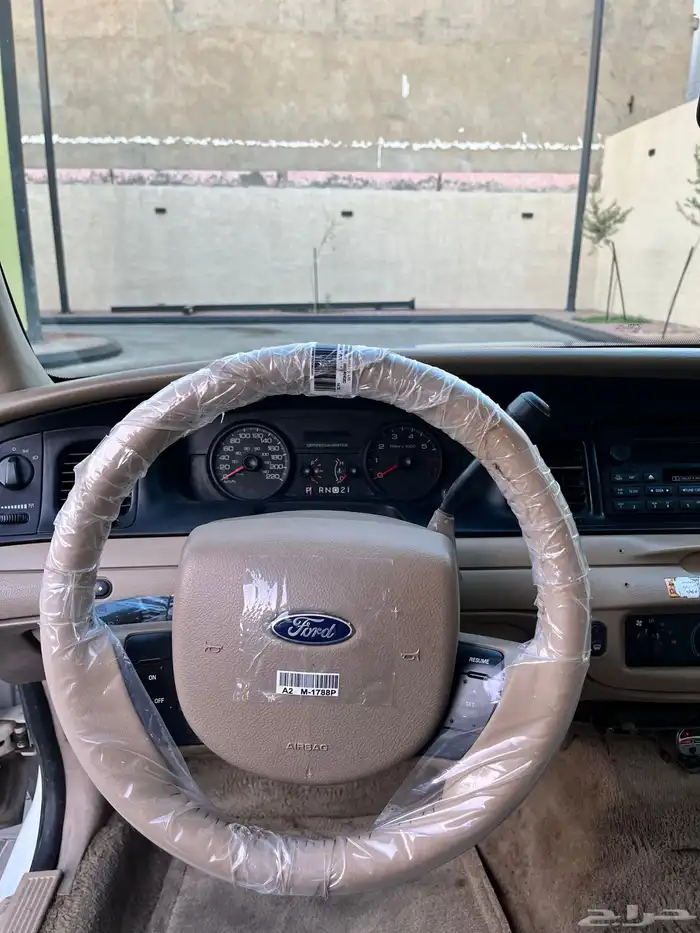 فورد فكتوريا 14