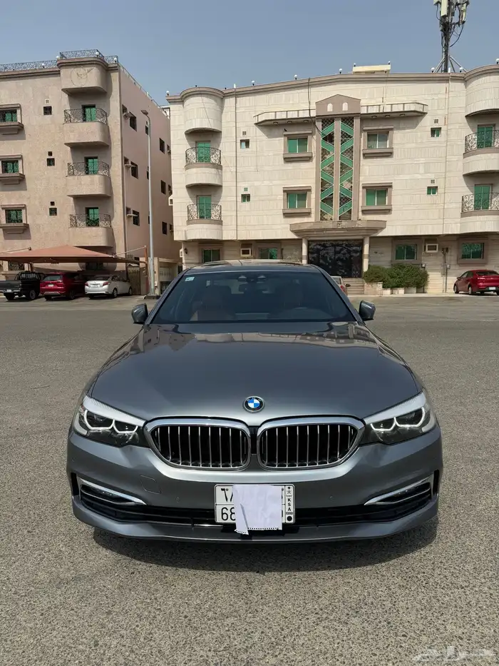 بي ام 530 فل 2017 ماشي 126 الف كيلو قمه في النظافه 8