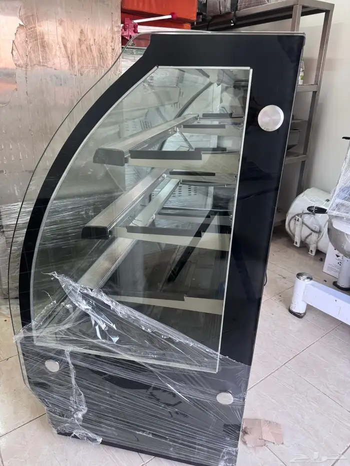 ثلاجه عرض زجاج شبه جديد 1