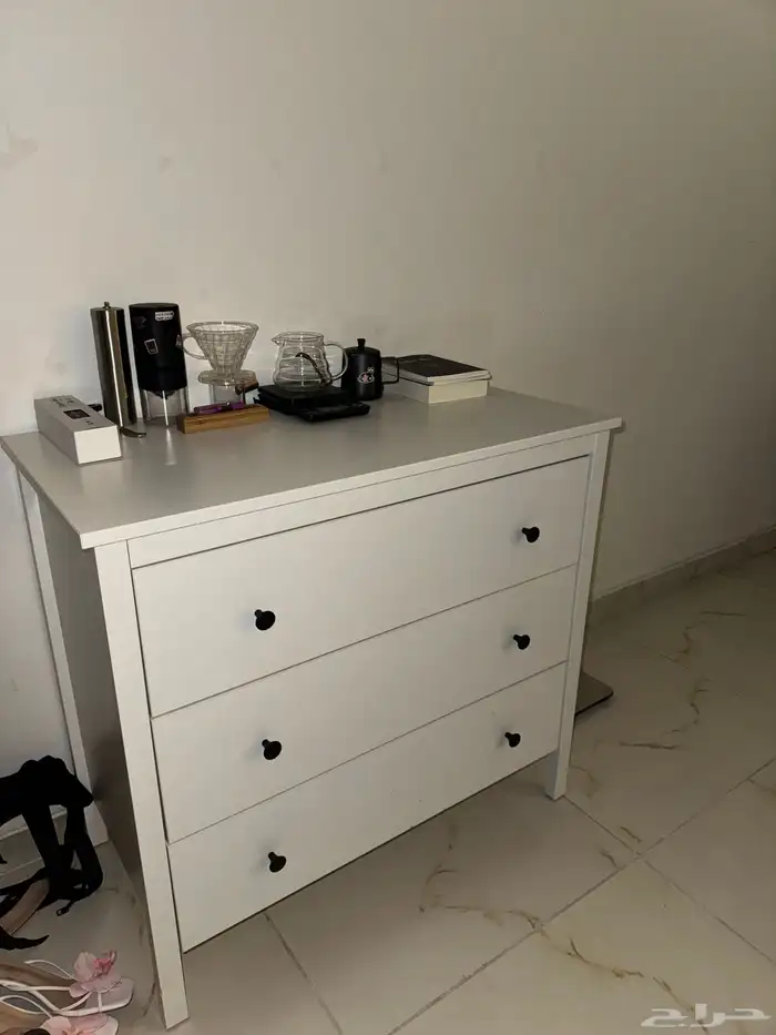 اثاث من ايكيا استخدام نظيف 4