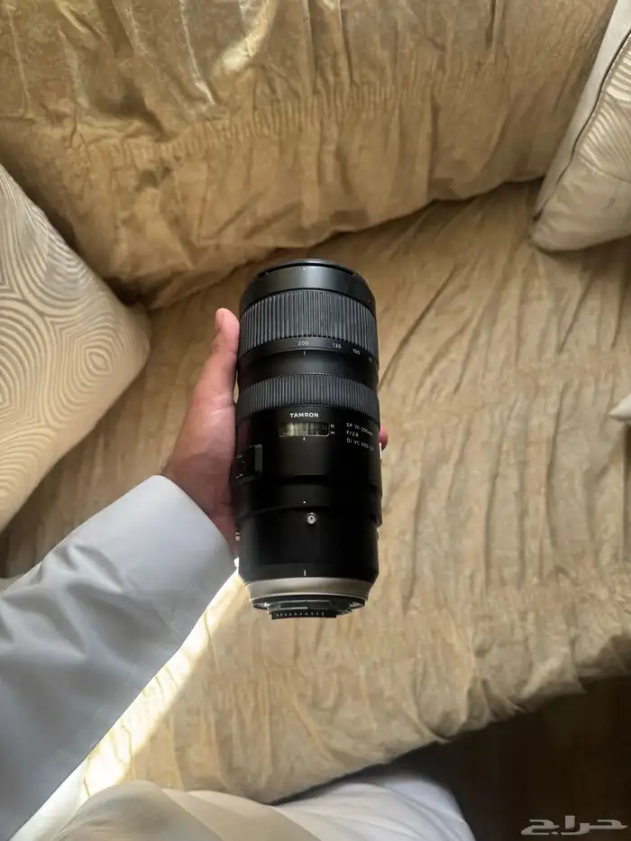 عدسة تامرون 70-200 f2.8 1