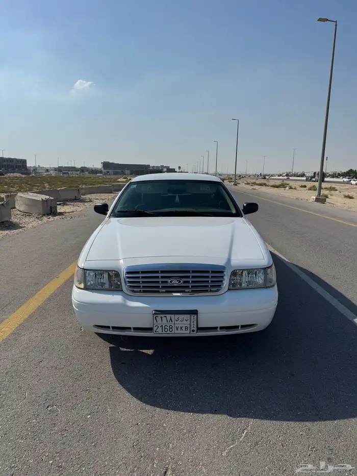فورد كراون فكتوريا 2011 مخزن 1