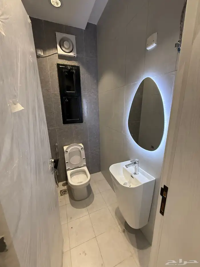 شقة جديده للإيجار حي الريان 8