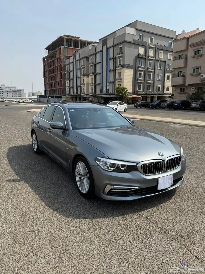 بي ام 530 فل 2017 ماشي 126 الف كيلو قمه في النظافه 22