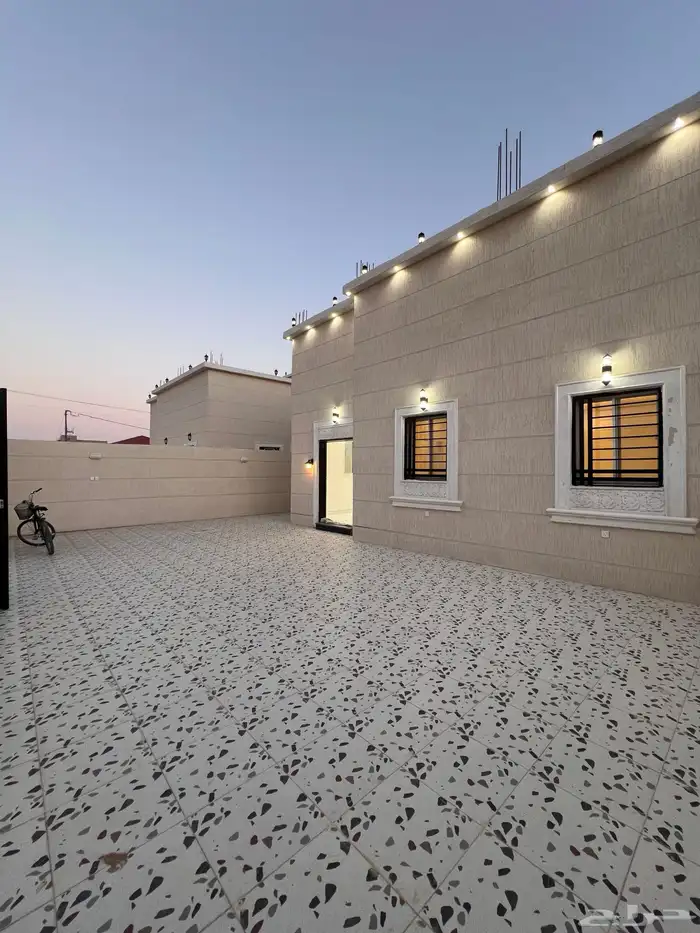 فلل للبيع مساحة 435 في الرحاب 1
