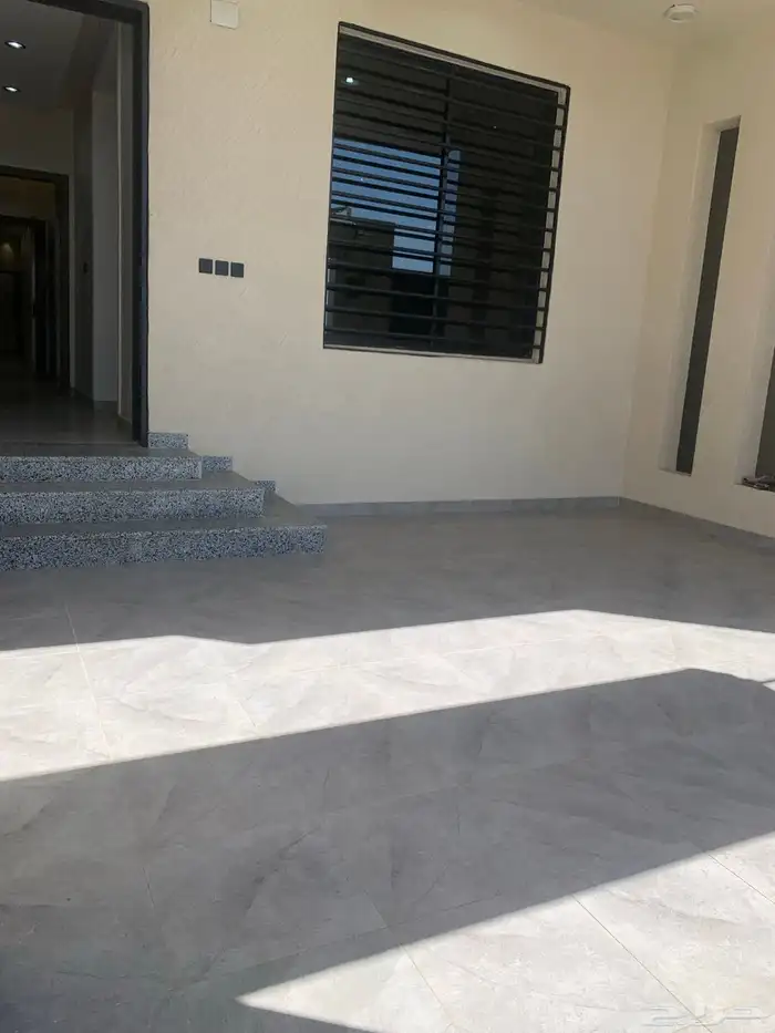 للبيع شقق ارضي بحوش مدخل سياره من 520 با الخميس 3