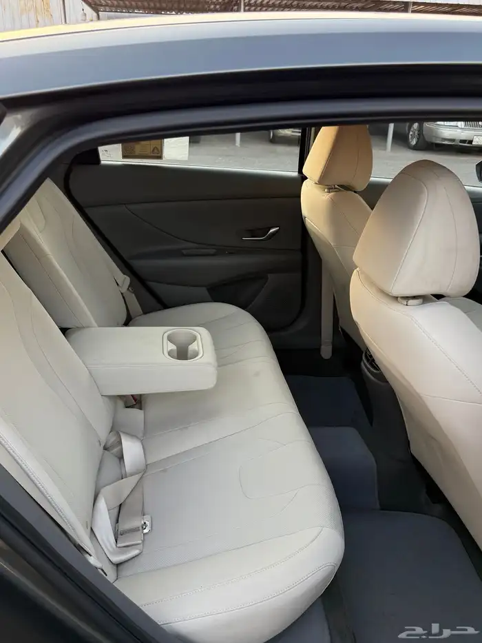 للبيع هيونداي النترا 2022 20