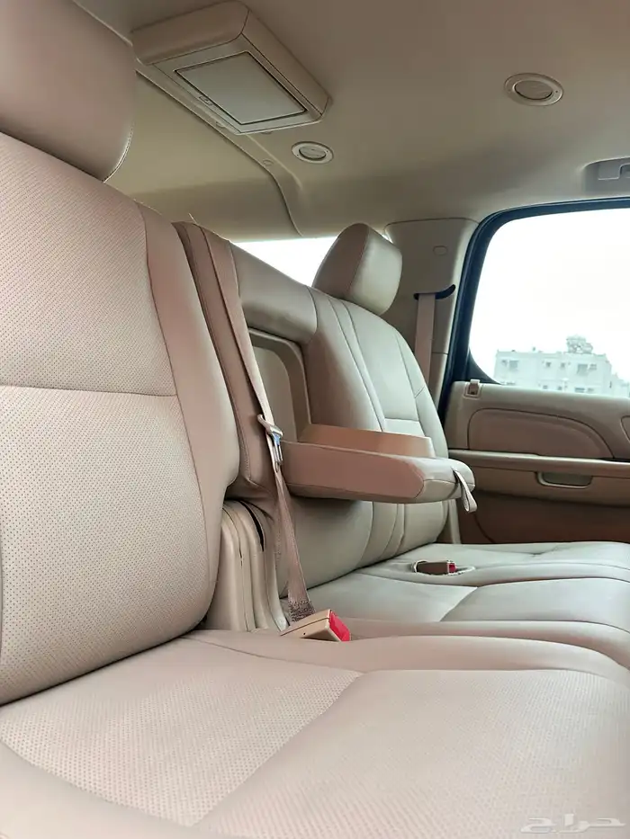 كاديلاك اسكاليد 2011 فل كامل الجميح 73